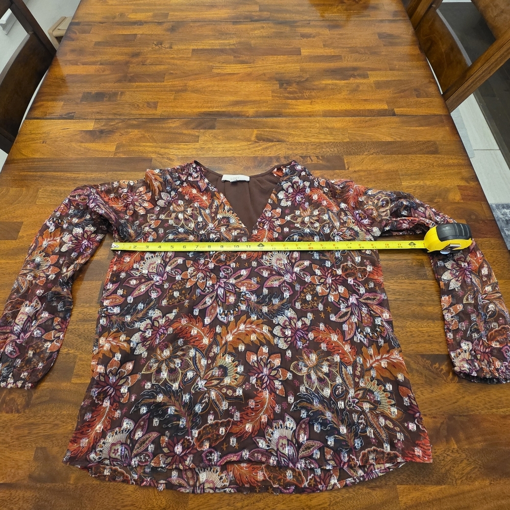 LOFT Multicolor Floral V-Neck Blouse Medium.           ‎   Sku 6 - Picture 7 of 10